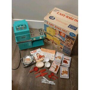 Vtg Turquoise Oiginal Kenners Easy Bake Oven Original Box w Accessories Works